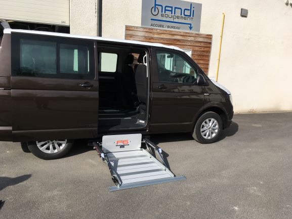 VOLKSWAGEN TRANSPORTER CONDUITE FAUTEUIL ROULANT TPMR PMR AUVERGNE